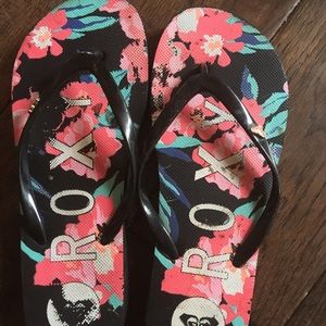 Roxy size 7 flip flops